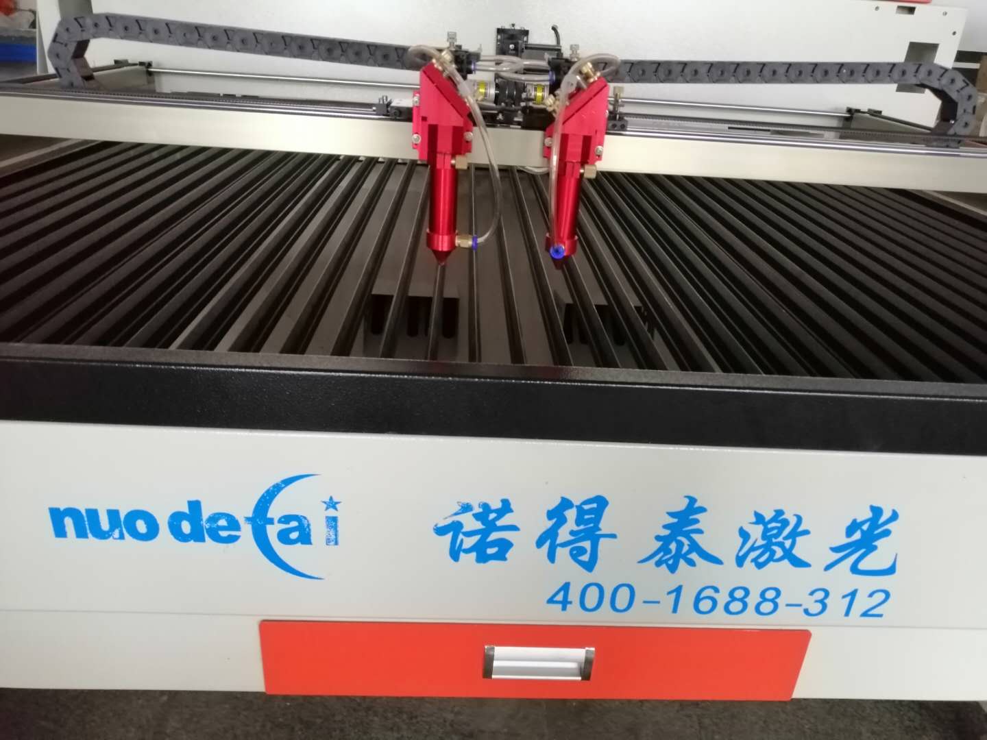 為什么紙張激光切割機(jī)切割的時(shí)候不會(huì)著火的原因在哪里？