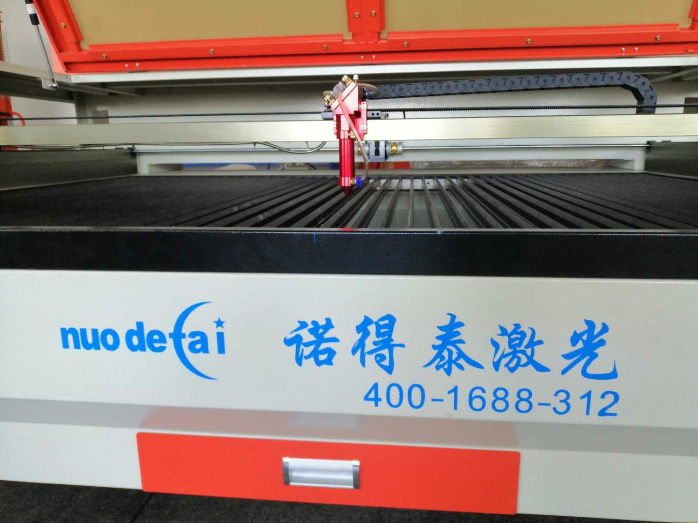 亞克力激光切割機價格與哪些因素掛勾？