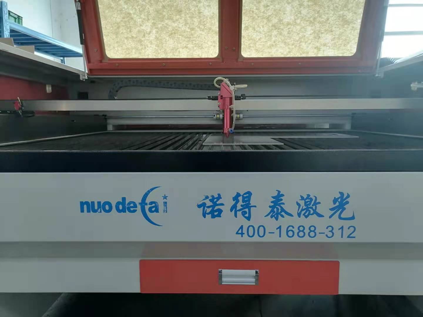 我想買一臺二手亞克力激光切割機(jī)價(jià)格需要多少錢？